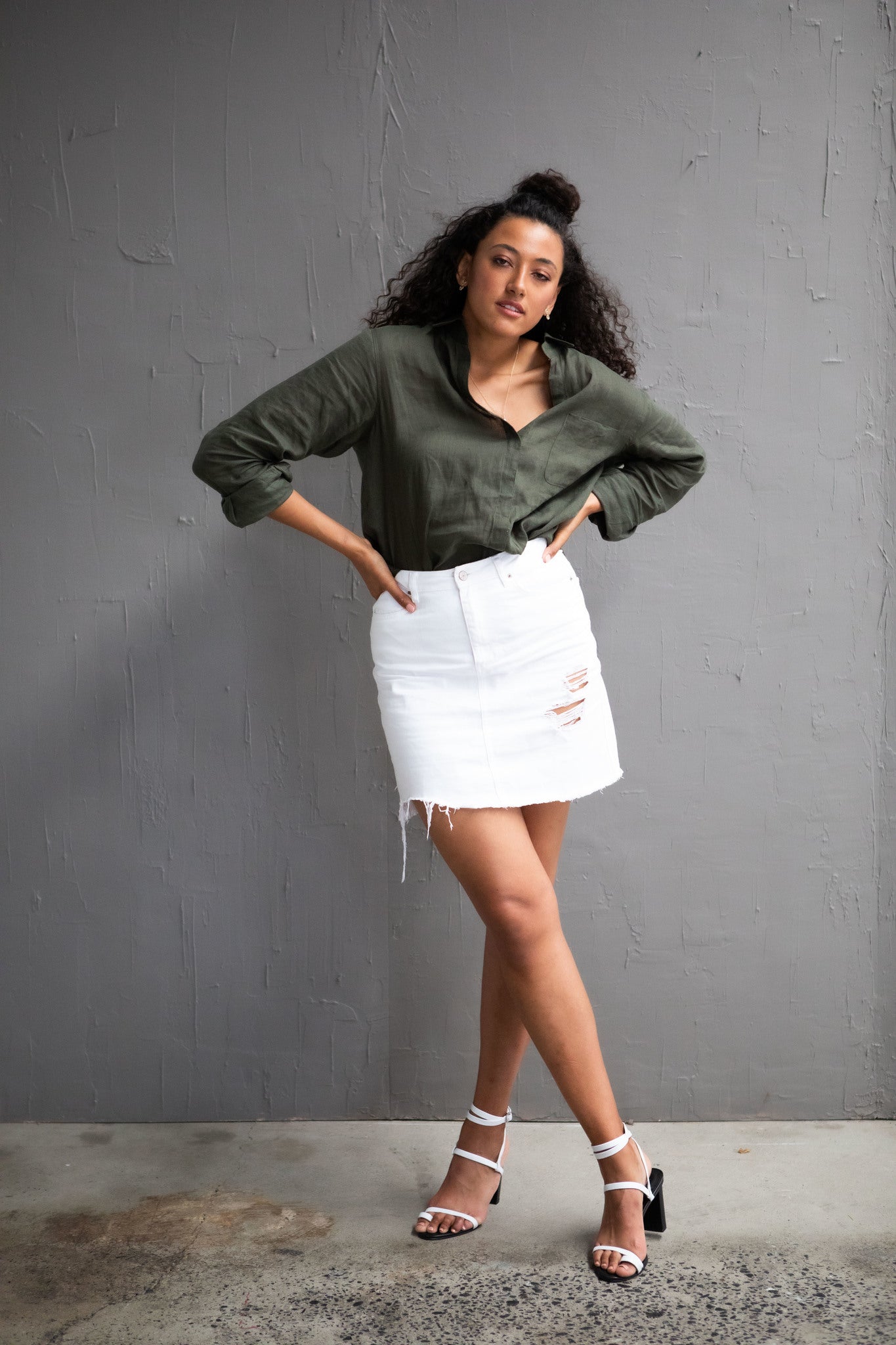 Masc. Linen Shirt - Olive