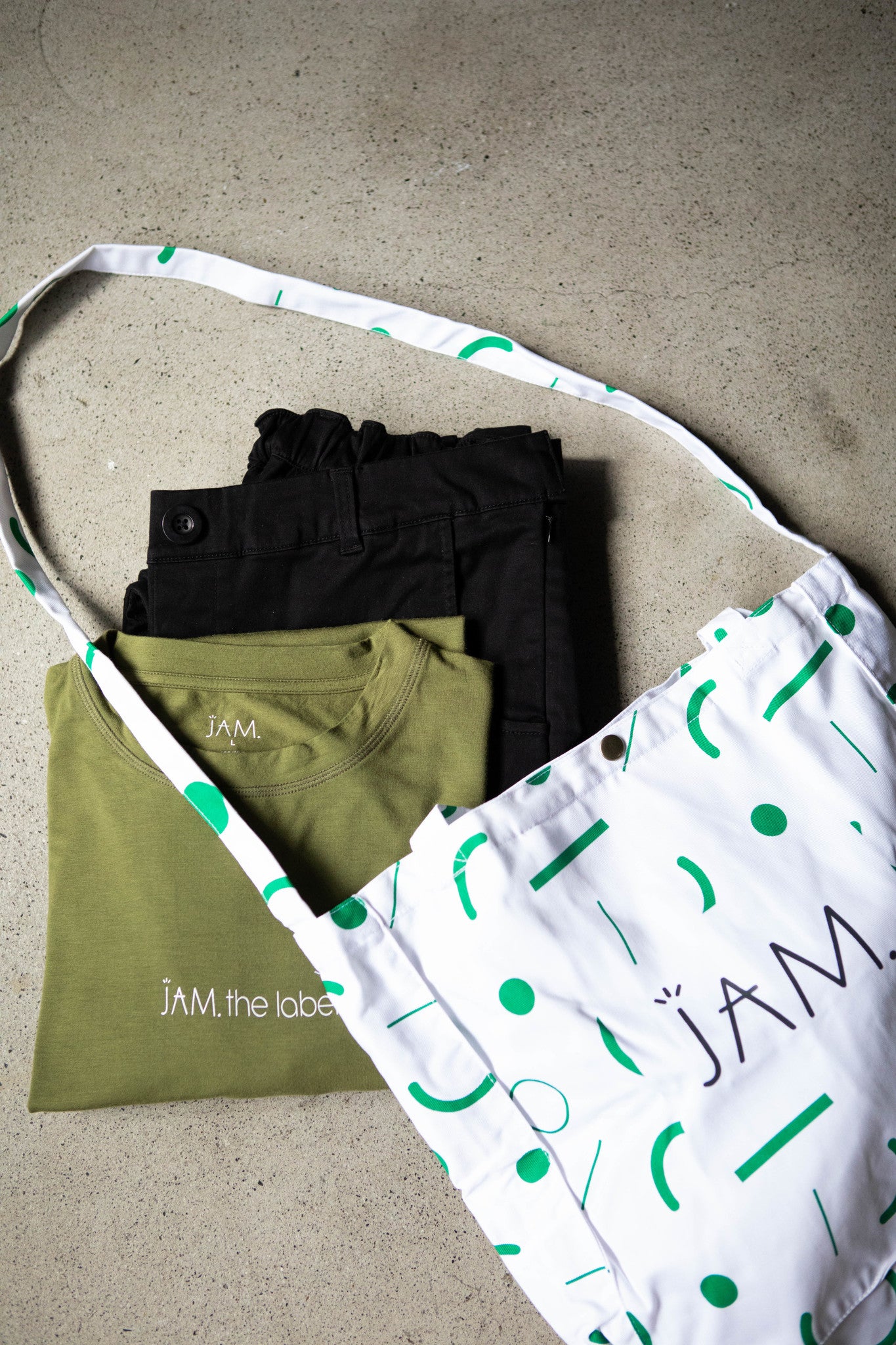 Warner Bros Studios Space Jam Backpack and Lunch Bag India | Ubuy